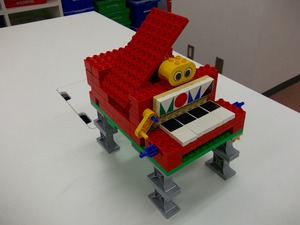 [blog]120216piano03.jpg